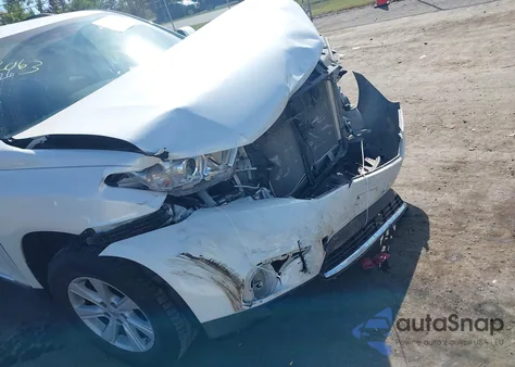 2012 Toyota Highlander Base V6 из США, поврежденный, VIN 5TDBK3EH4CS165957